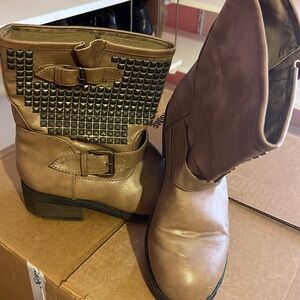 NWOT Bamboo Ankle Boots Sz 10